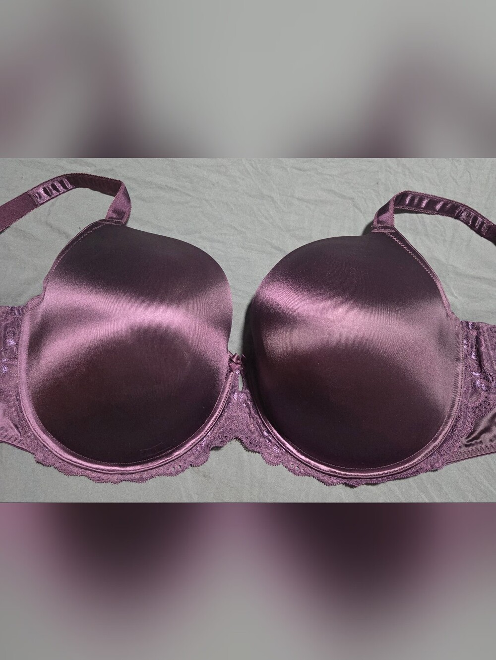 Satin Molded T-Shirt Bra in Plum
